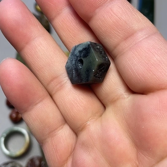 岫岩河磨玉（透闪石质玉）未镶嵌挂件