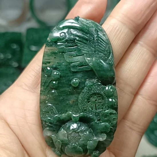 独山玉未镶嵌花开富贵