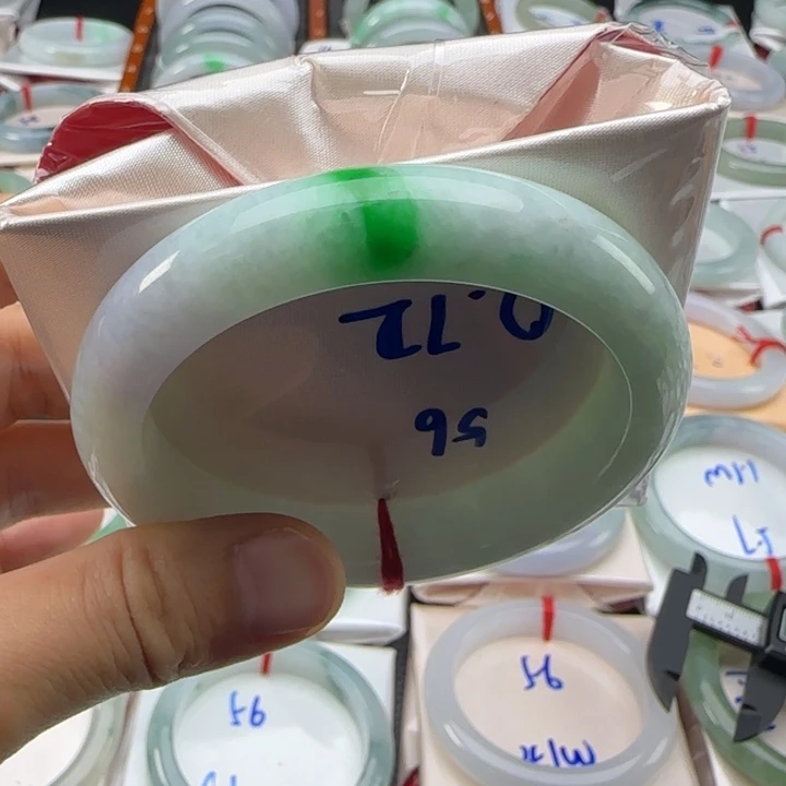 未镶嵌手镯翡翠翡翠手镯#微瑕