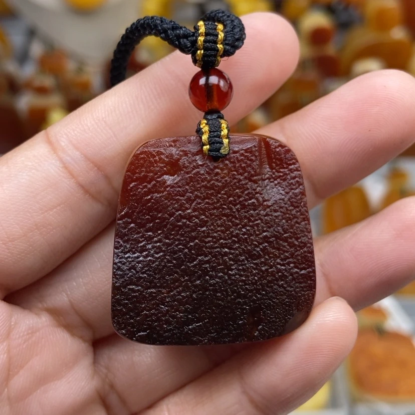【闪购商品】琥珀颈饰未镶嵌