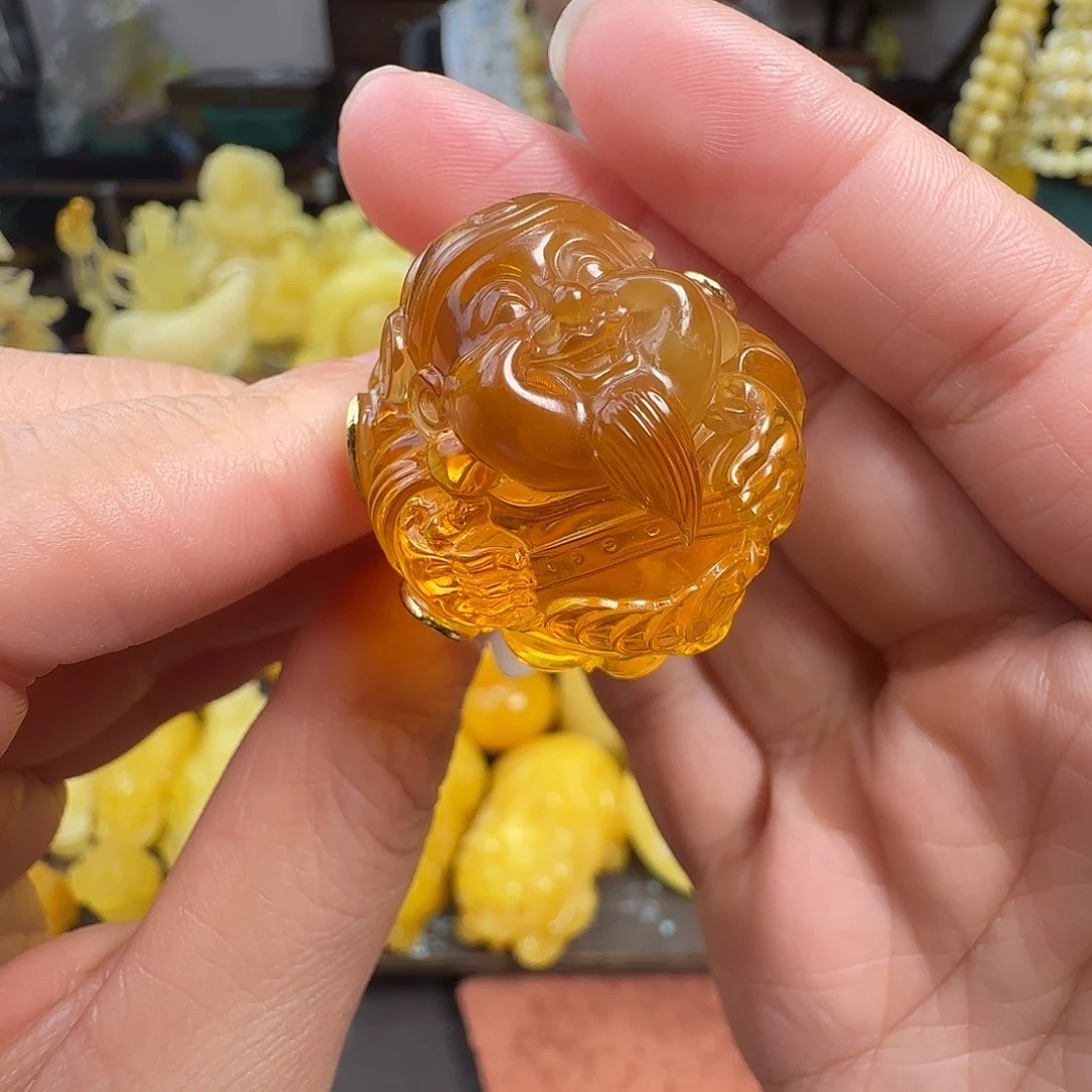 琥珀未镶嵌珠宝奇石