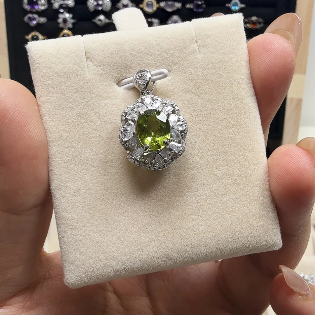 橄榄石颈饰银S925镶嵌