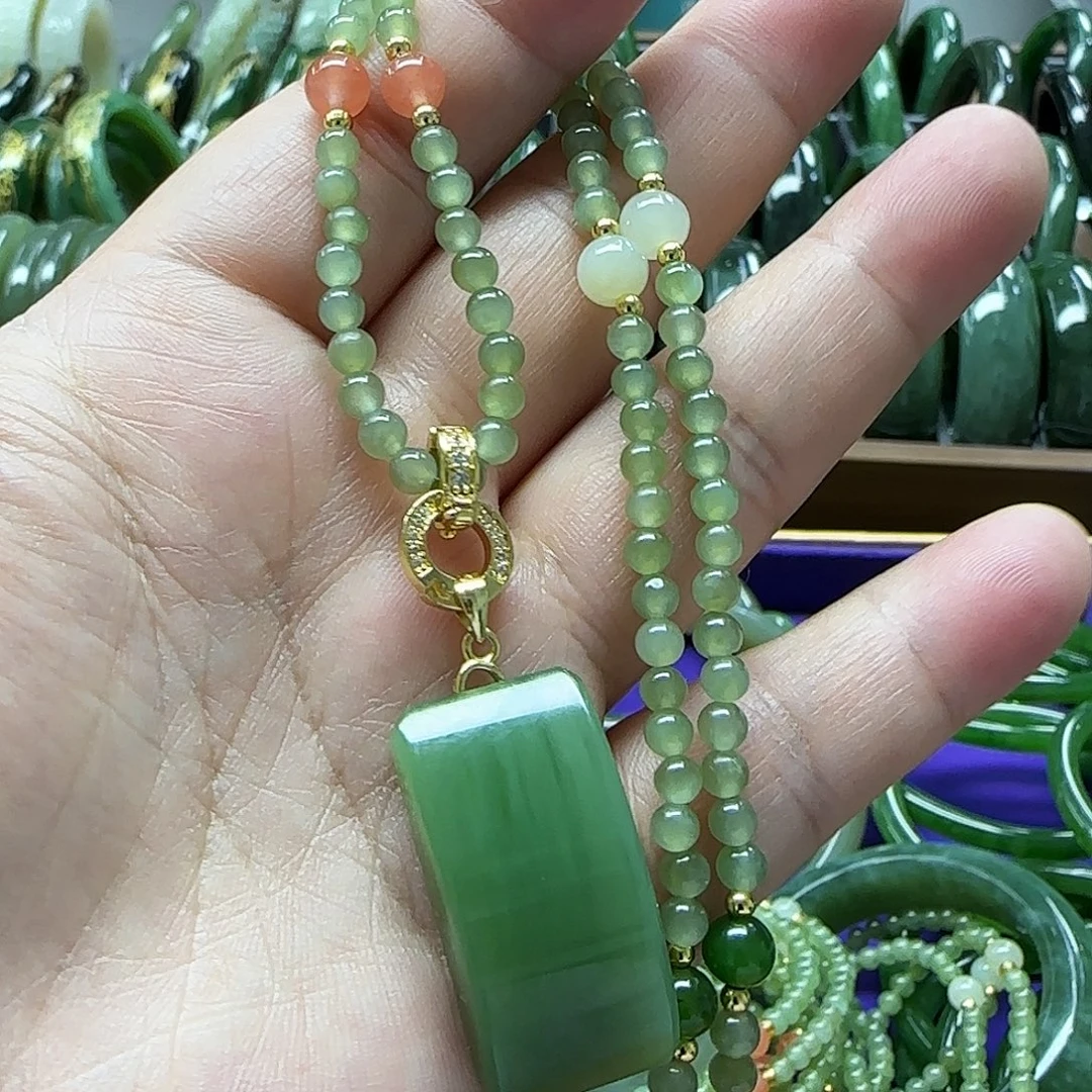 和田玉未镶嵌珠宝奇石