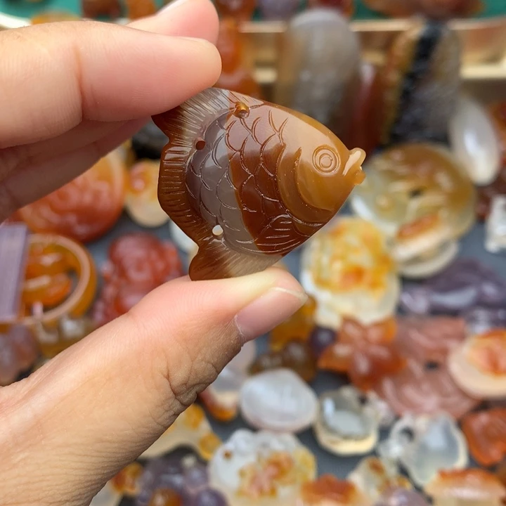 未镶嵌颈饰玛瑙/玉髓
