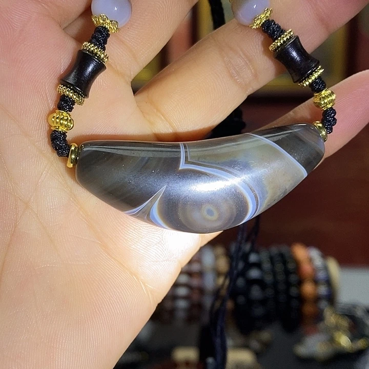 玛瑙/玉髓合金颈饰