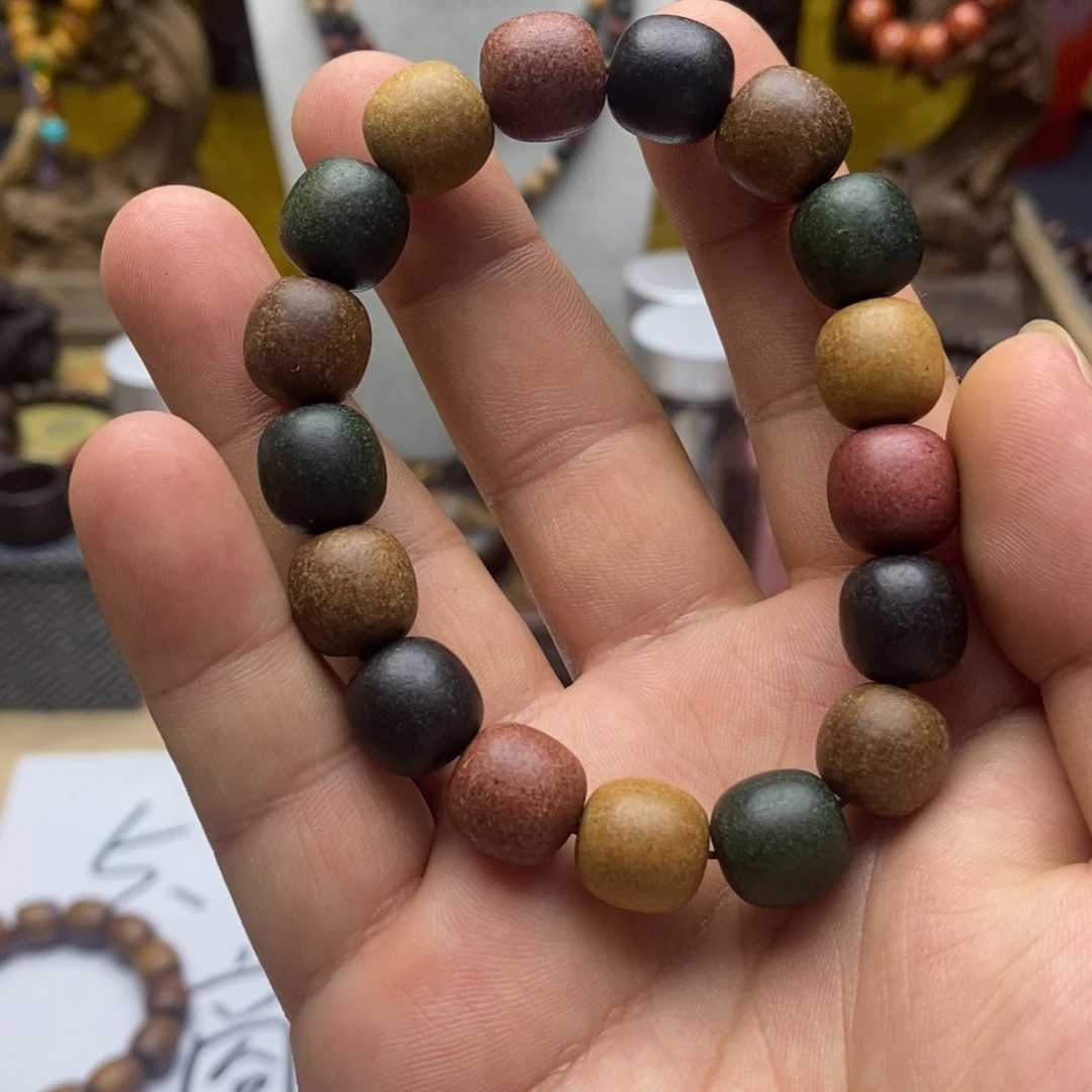 大叶紫檀（黑酸枝木类）