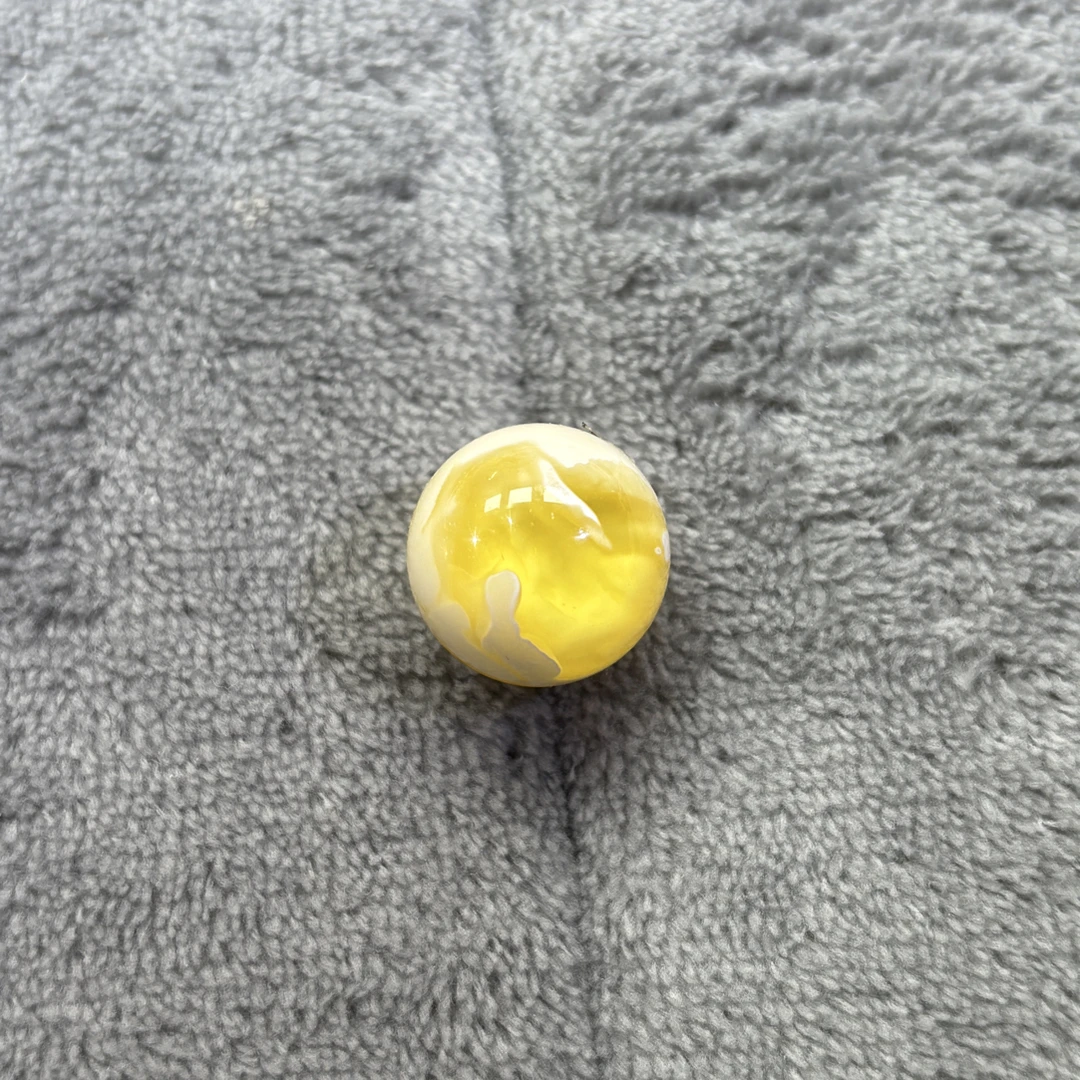 16.8金瓷白溶洞天然琥珀蜜蜡