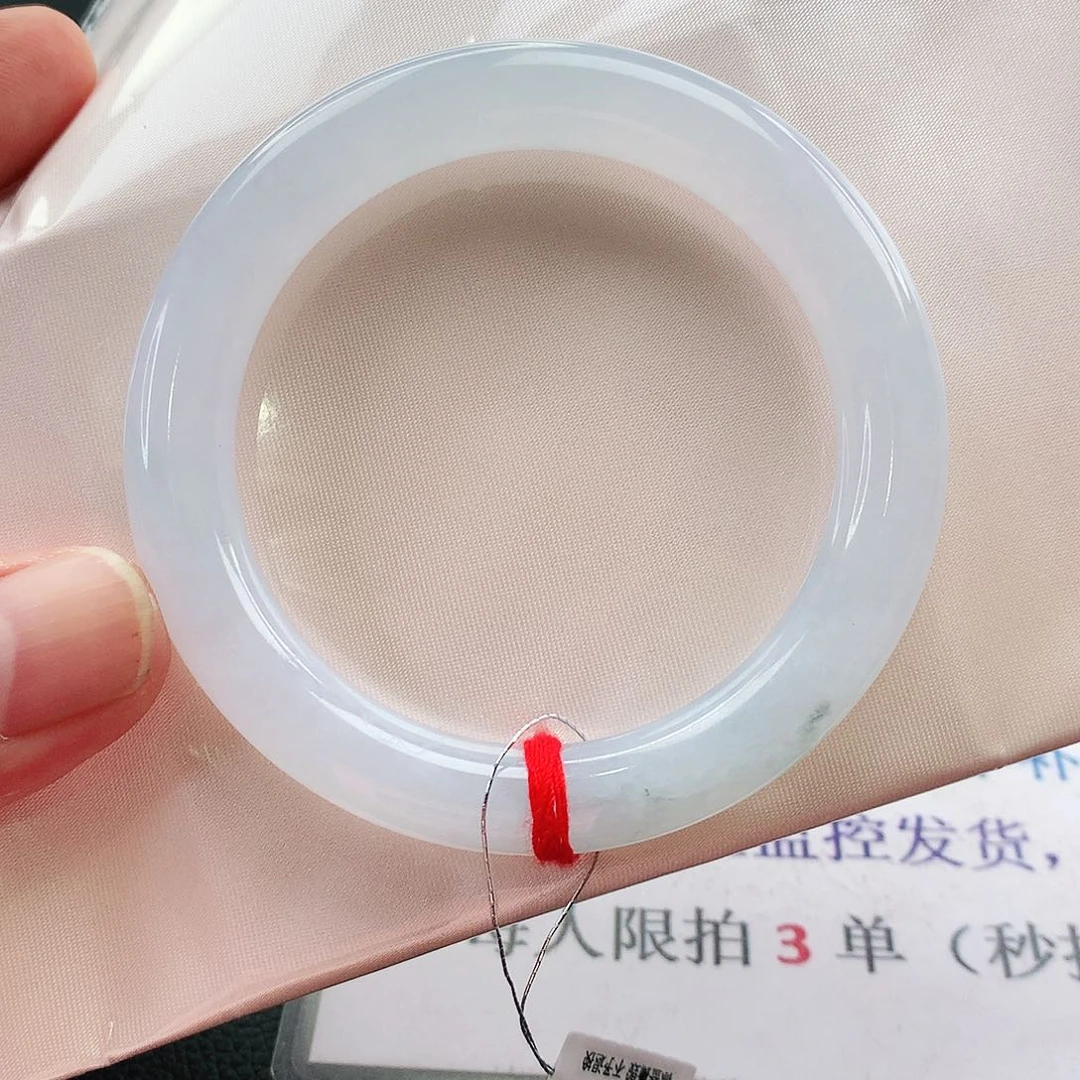 翡翠手镯未镶嵌天然翡翠手镯