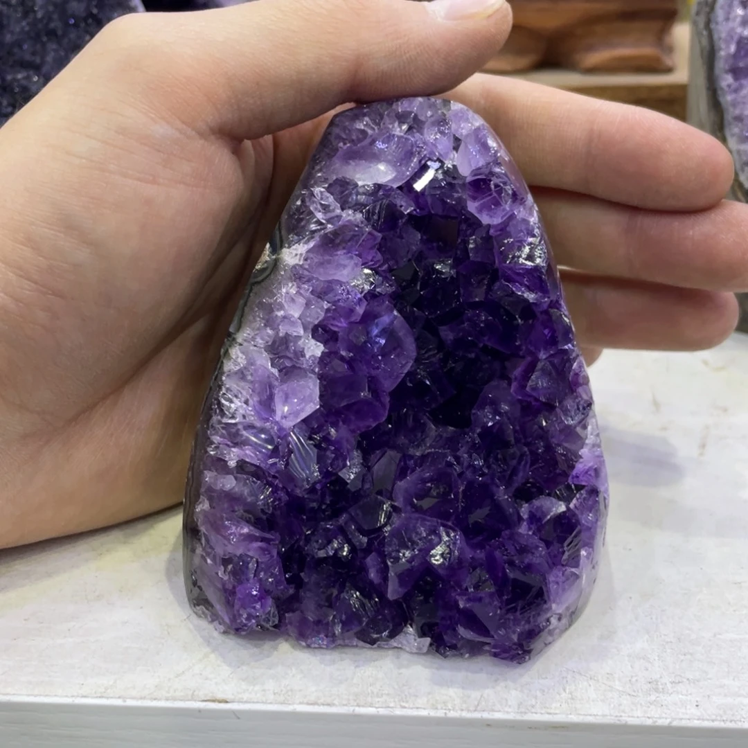 罗***焘水晶未镶嵌珠宝半成品