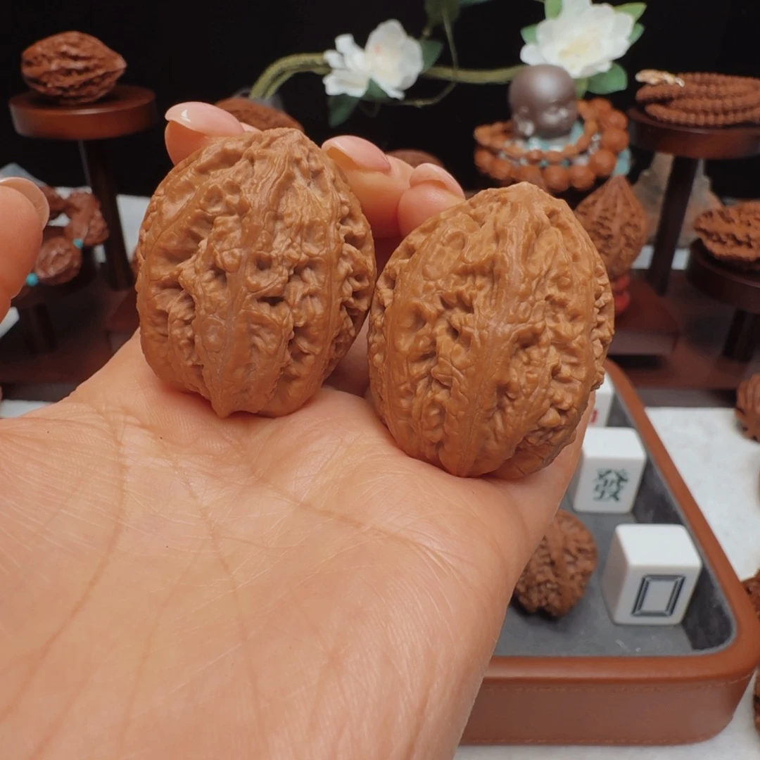 文玩核桃吊坠蚂蚁蛋