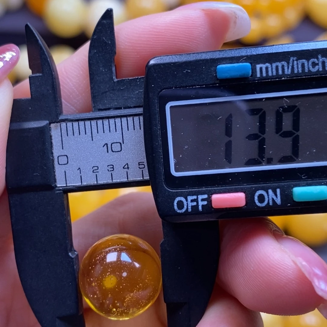 琥珀未镶嵌裸石珠子