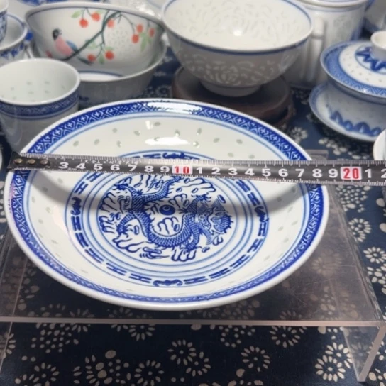 碗青花玲珑7寸盘子