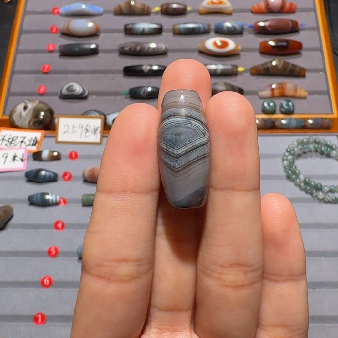 玛瑙/玉髓未镶嵌珠宝半成品