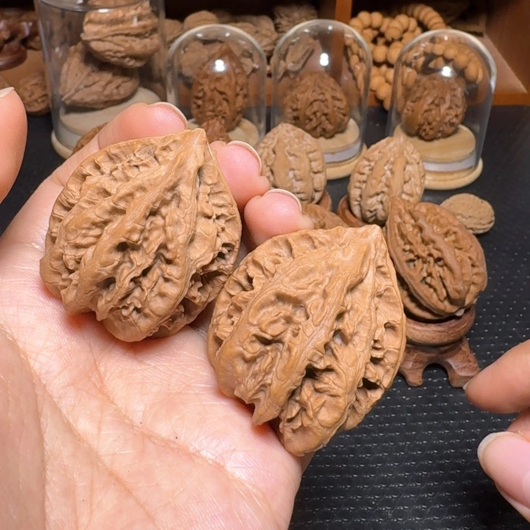 文玩核桃把件山子尖