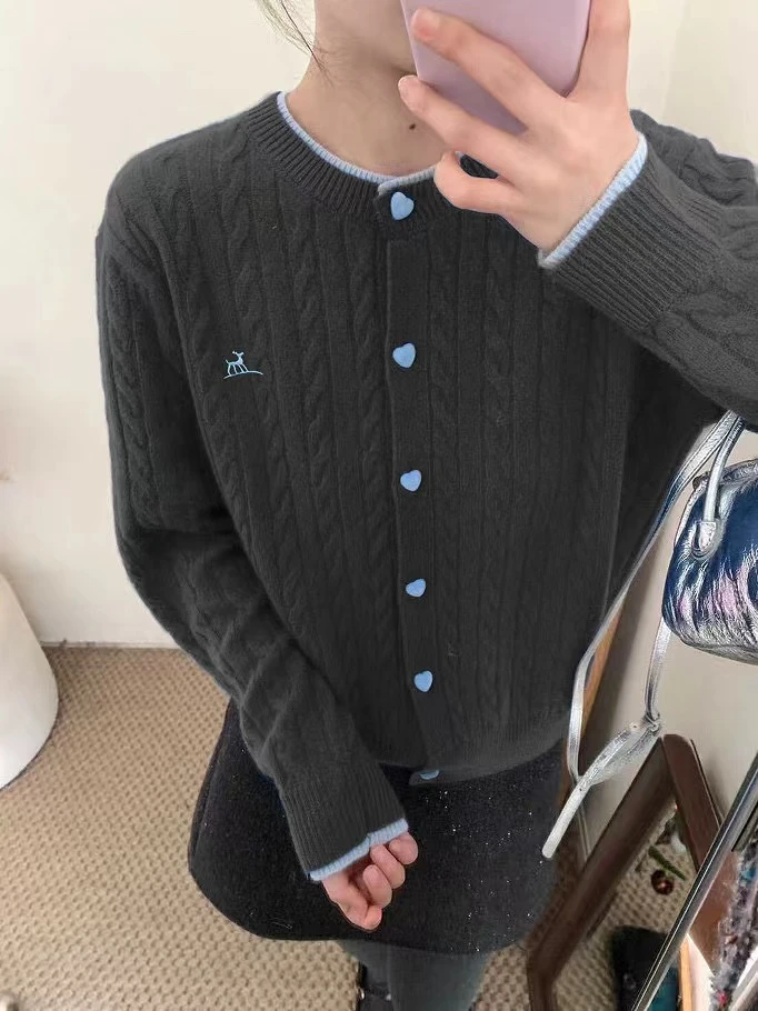 拼接撞色圆领假两件绞花麻花针织衫女2025早春款刺绣打底休闲线衫