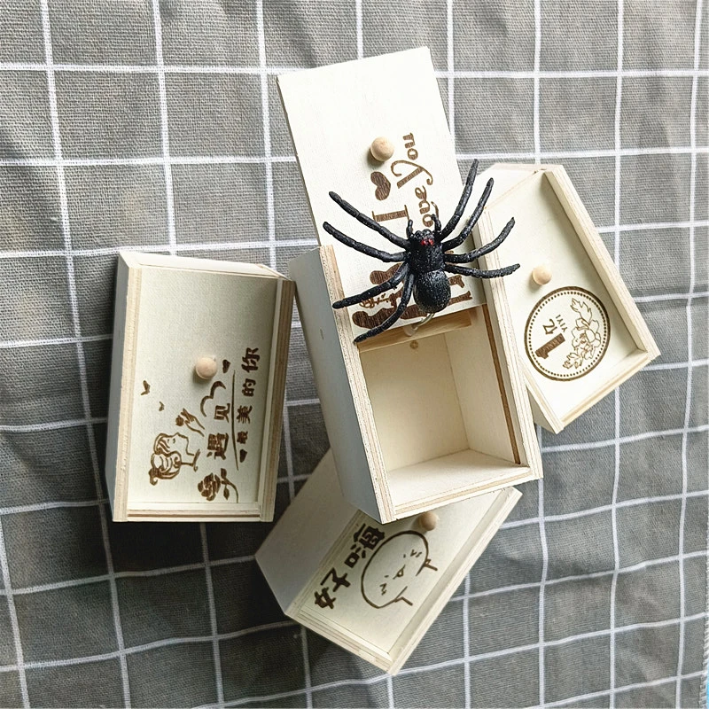 创意恶搞吓一跳木盒整蛊玩具愚人节整人礼物吓人搞怪小木盒蜘蛛