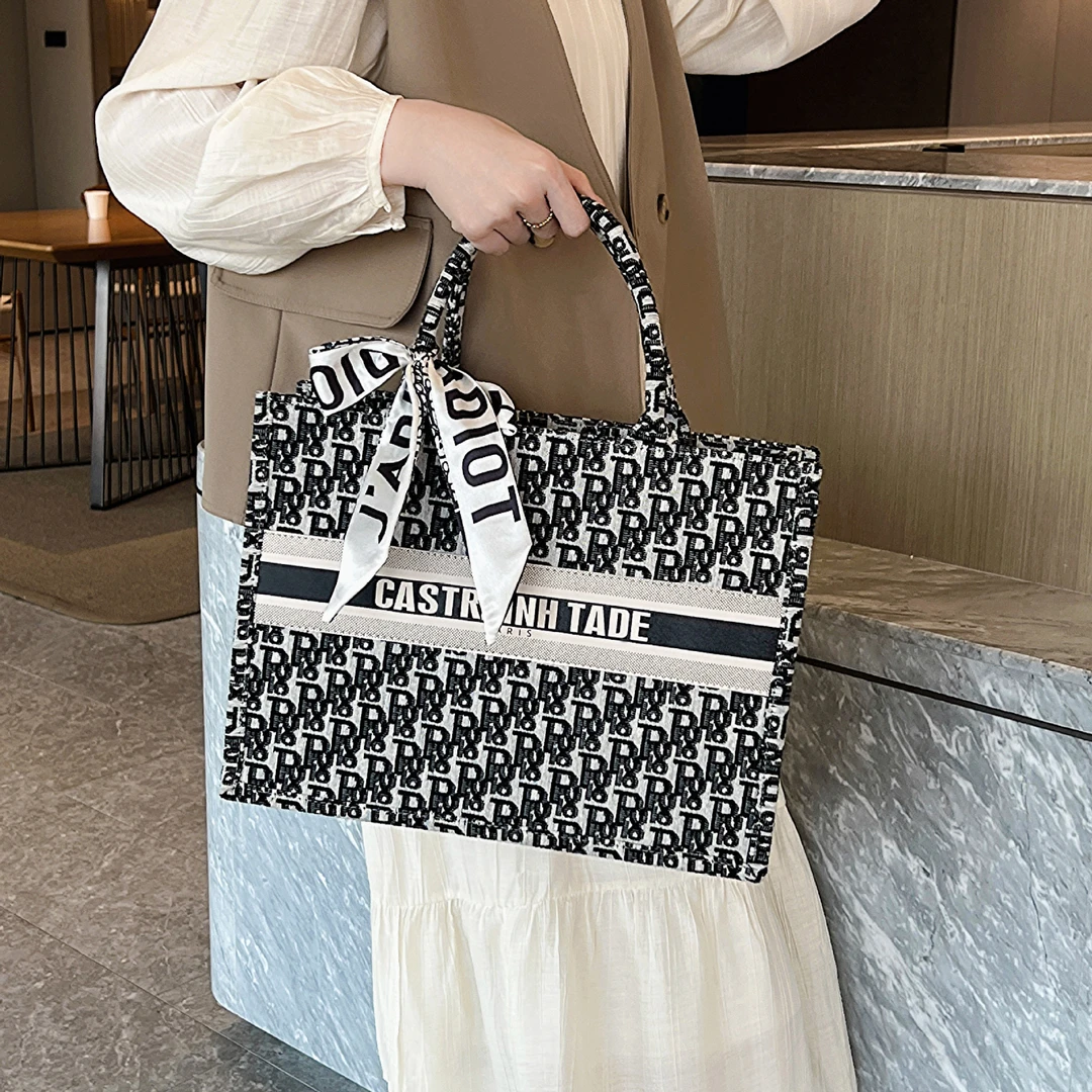 新店福利高级感大容量手提包包女2025新款潮时尚单肩腋下包百搭通