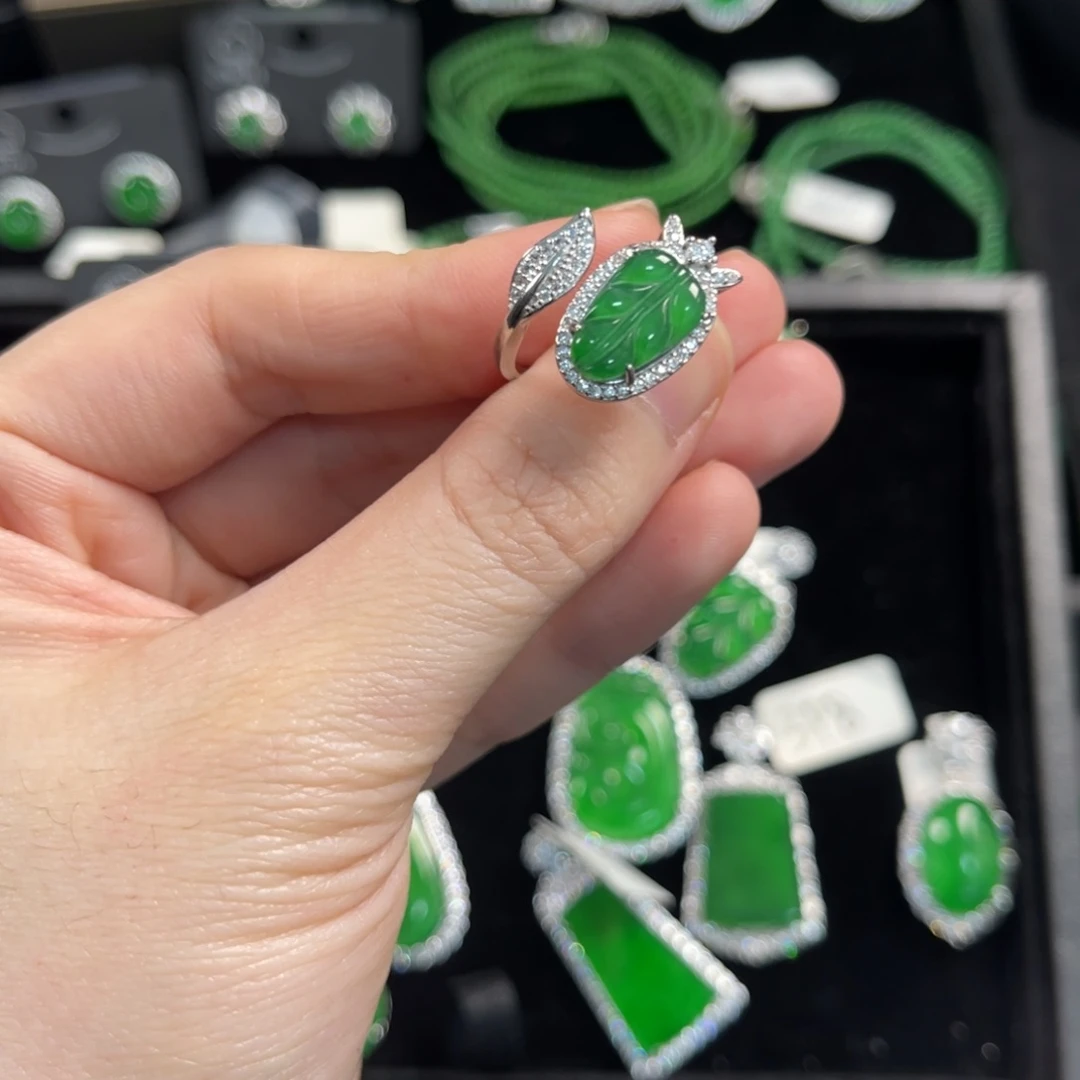 翡翠银S925镶嵌戒指叶子戒指