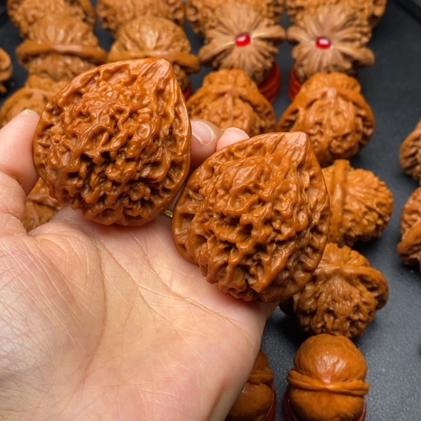 【闪购商品】文玩核桃把件45官帽