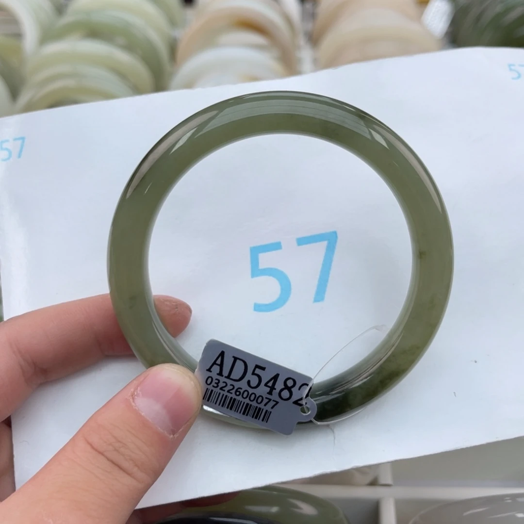 和田玉手镯未镶嵌Q**钱