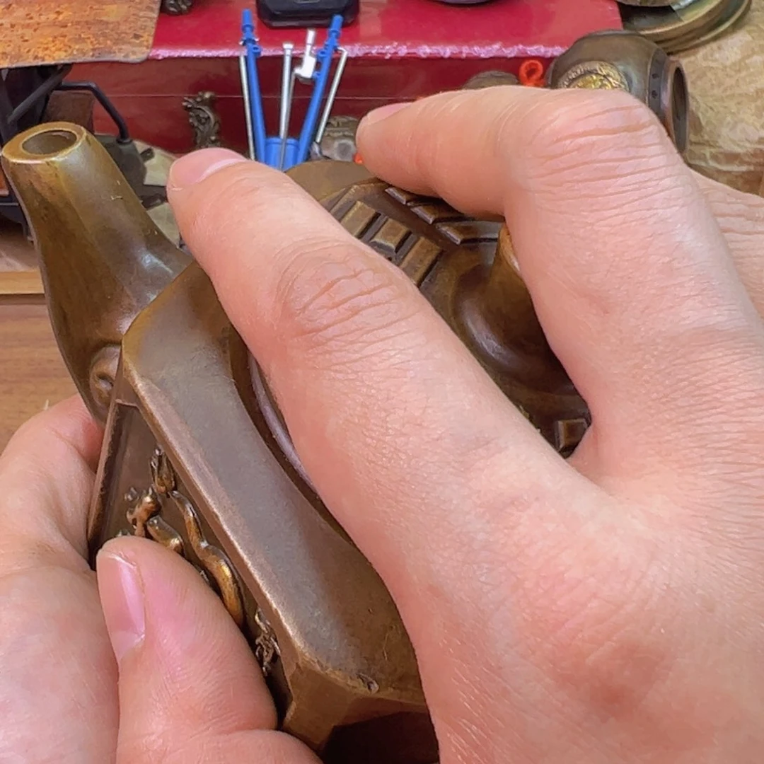 原矿风磨铜四象壶