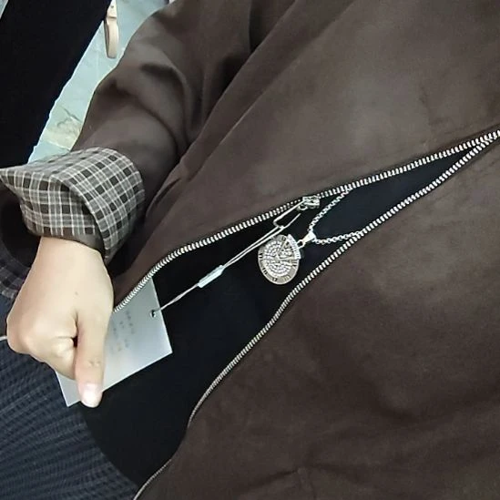 短款休闲大方，百搭