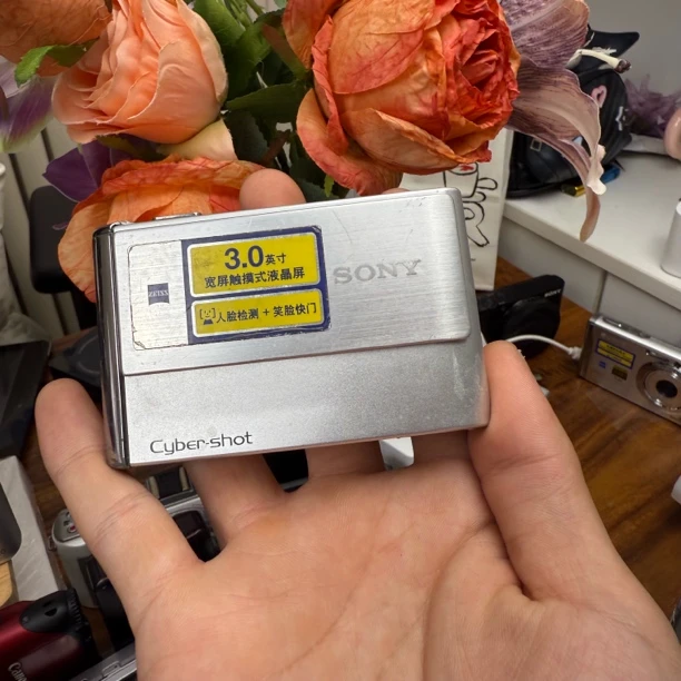 95新 Sony/索尼 T70 高端滑盖开机触摸屏 冷白皮柔焦感出片