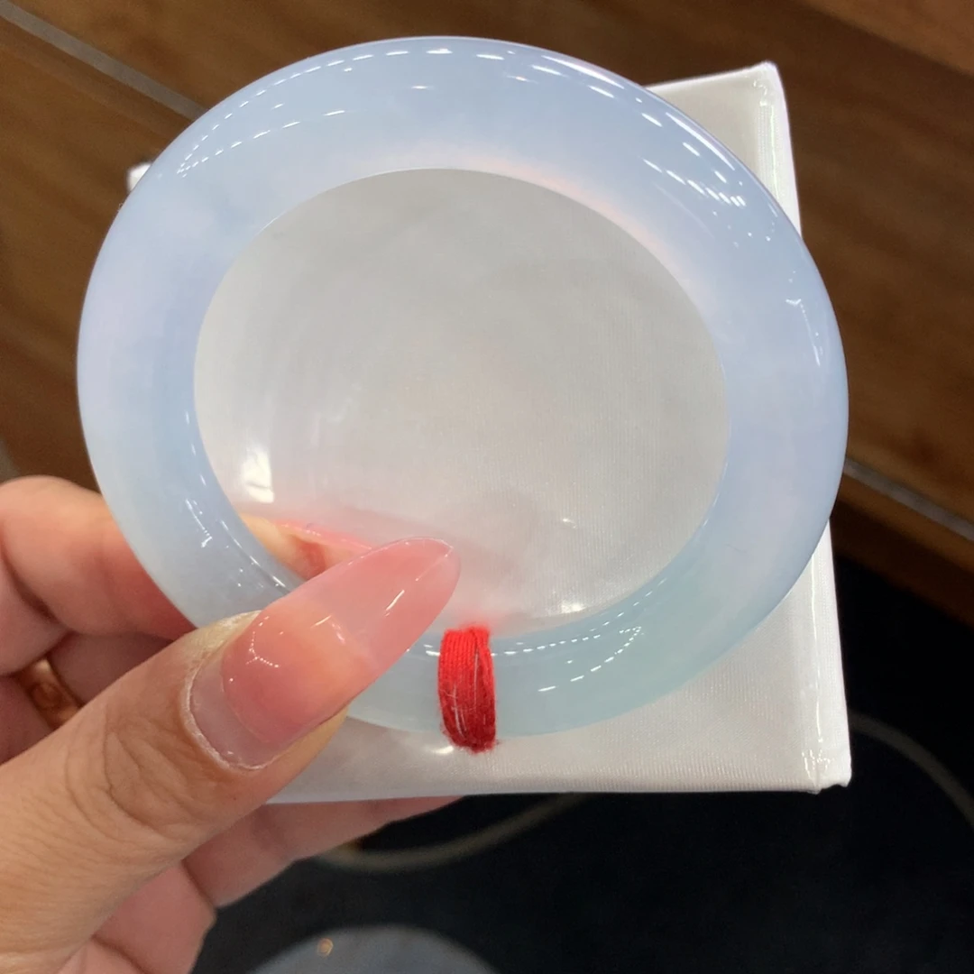 翡翠未镶嵌手镯55.2胖圆，天空蓝