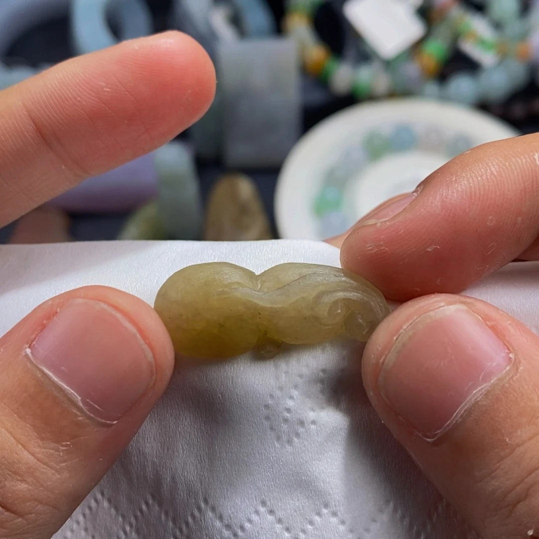 未镶嵌定制翡翠包抛光