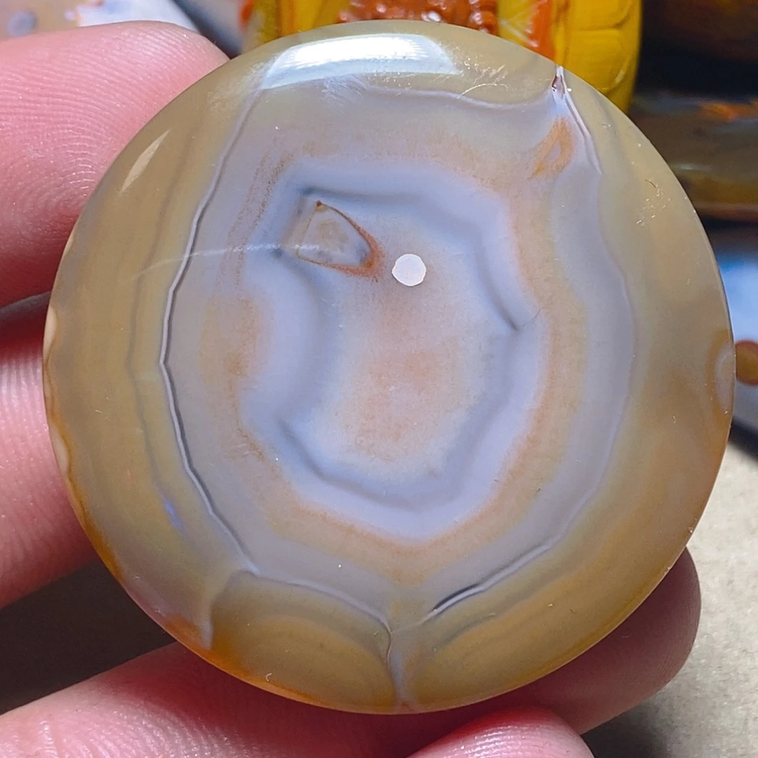 未镶嵌颈饰玛瑙/玉髓深****红