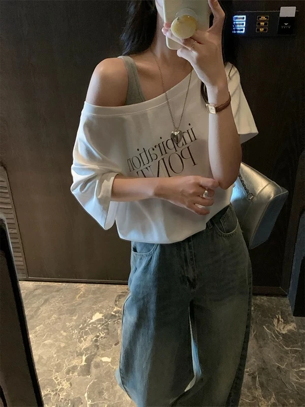 【七七】美式白灰色假两件短袖T恤2025夏季时尚设计款露肩吊带短款