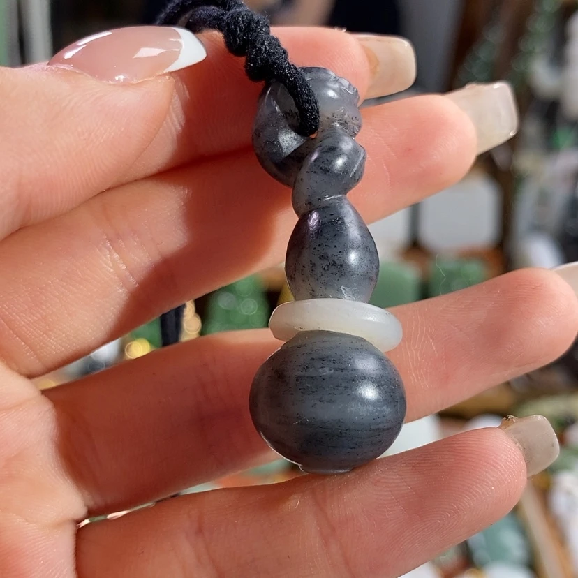 【闪购商品】吊坠(赠链)未镶嵌和田玉