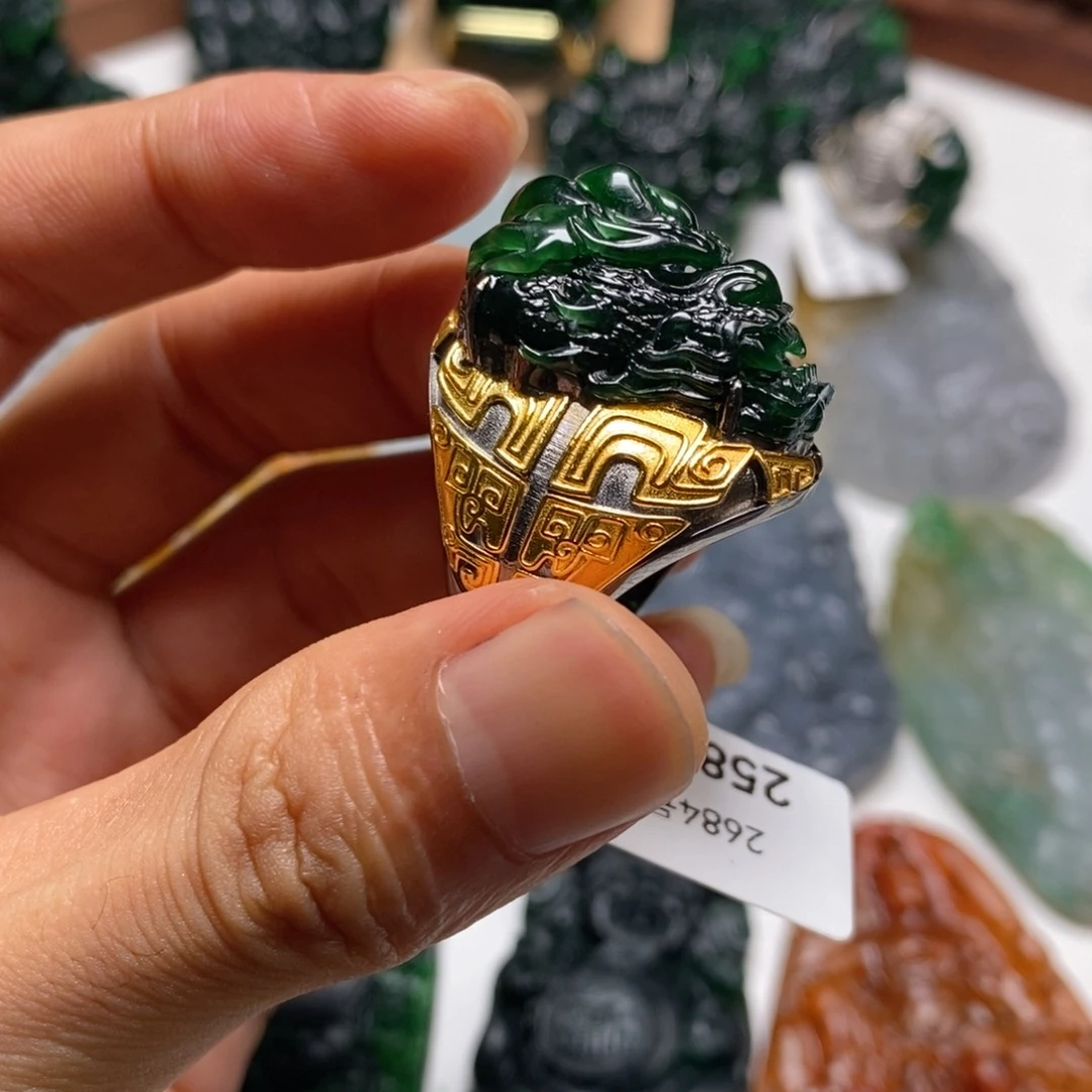 定制翡翠未镶嵌龙**海天然A货翡翠Z