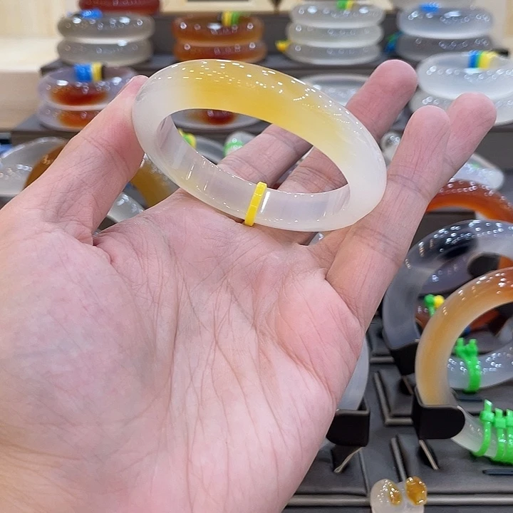 玛瑙/玉髓未镶嵌手镯