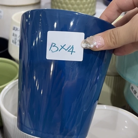 多肉绿植陶瓷花盆9.9包邮，有孔