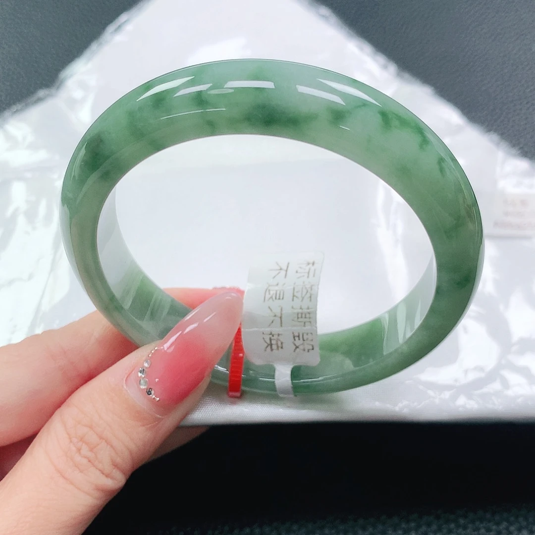 翡翠手镯未镶嵌57 圈