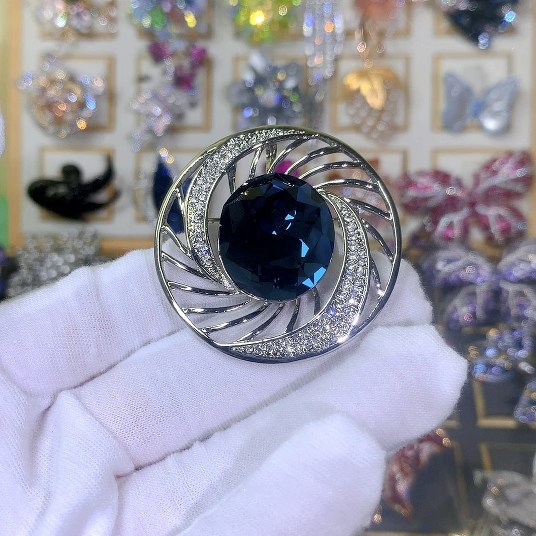 合成立方氧化锆铜施华胸针