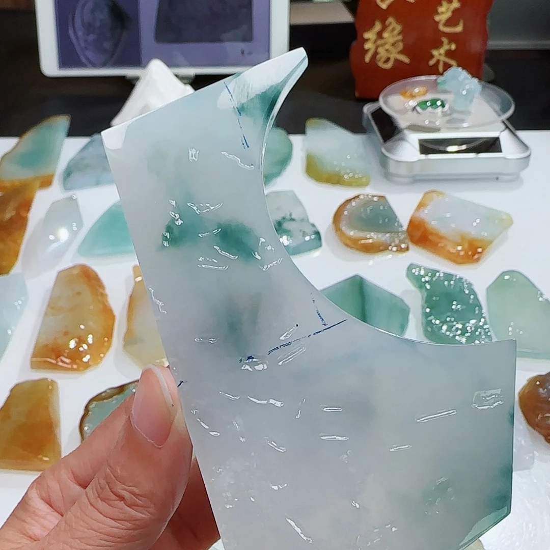定制翡翠未镶嵌缅甸翡翠挂件