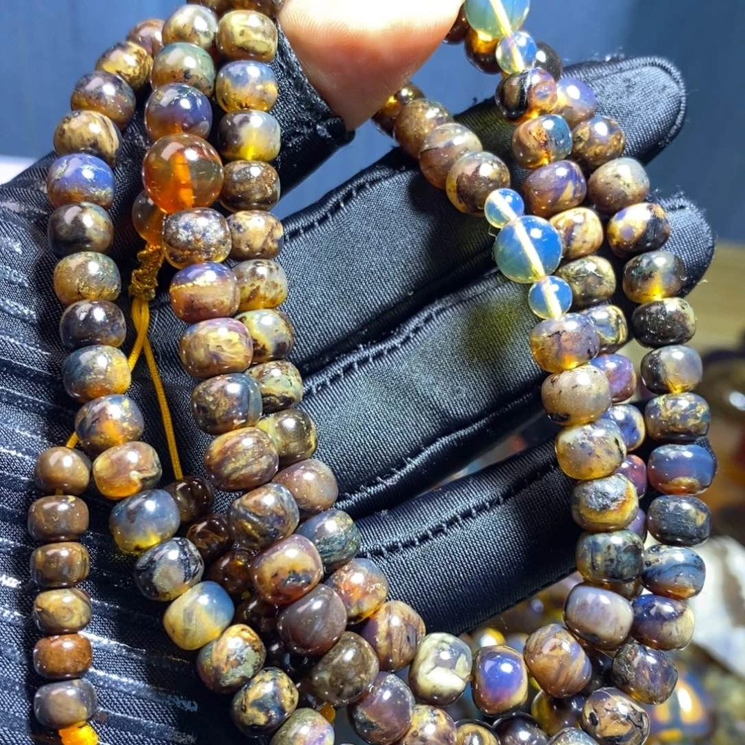 琥珀未镶嵌裸石。。。