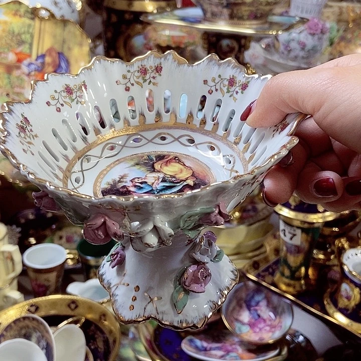 碗微瑕…………………………