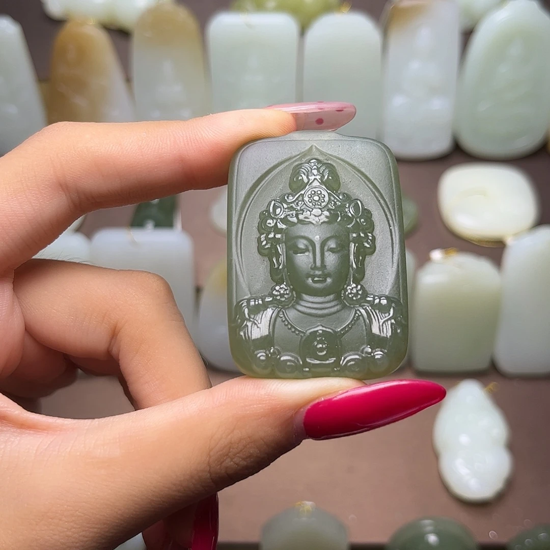 颈饰未镶嵌和田玉