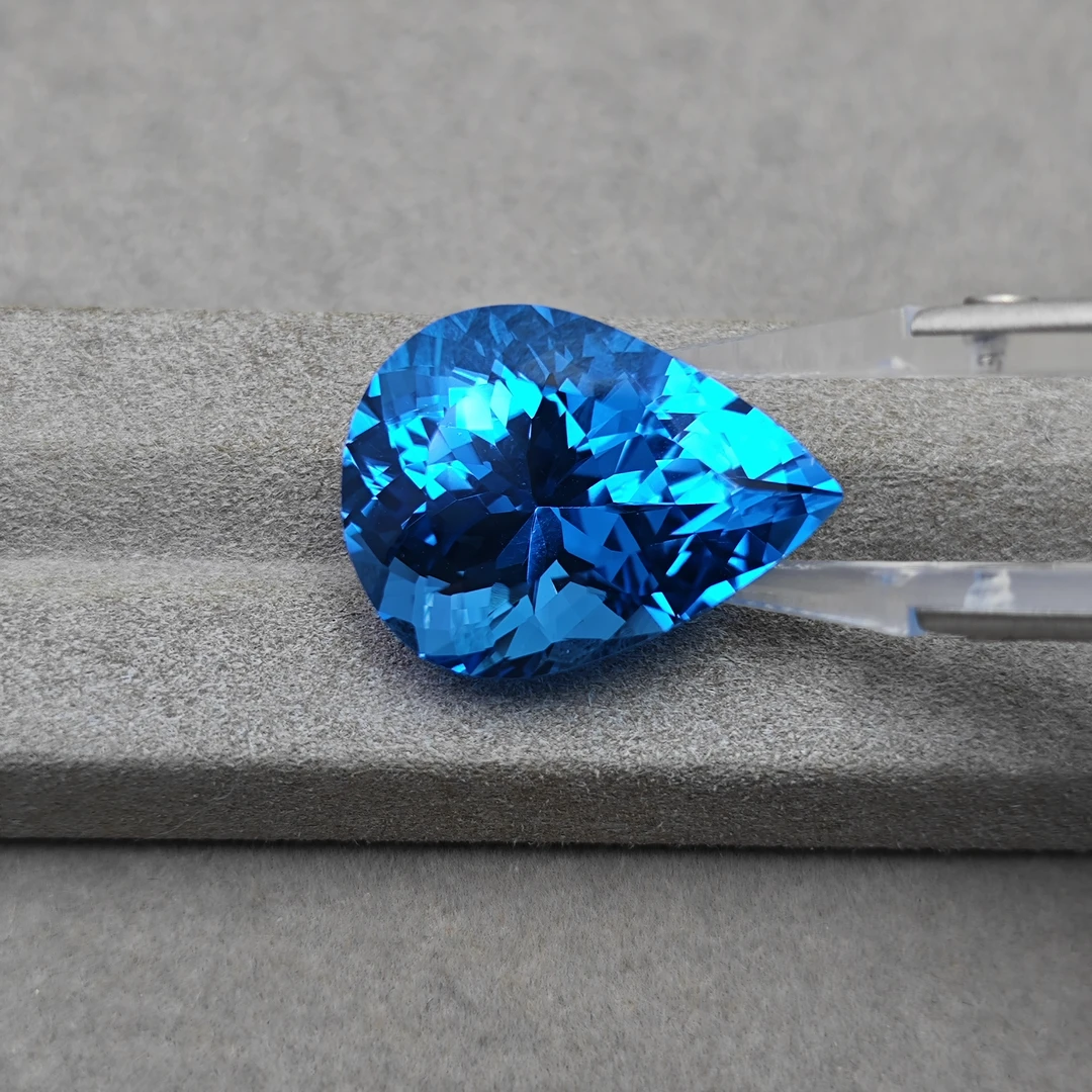 托帕石-40.87ct（00852304）0417