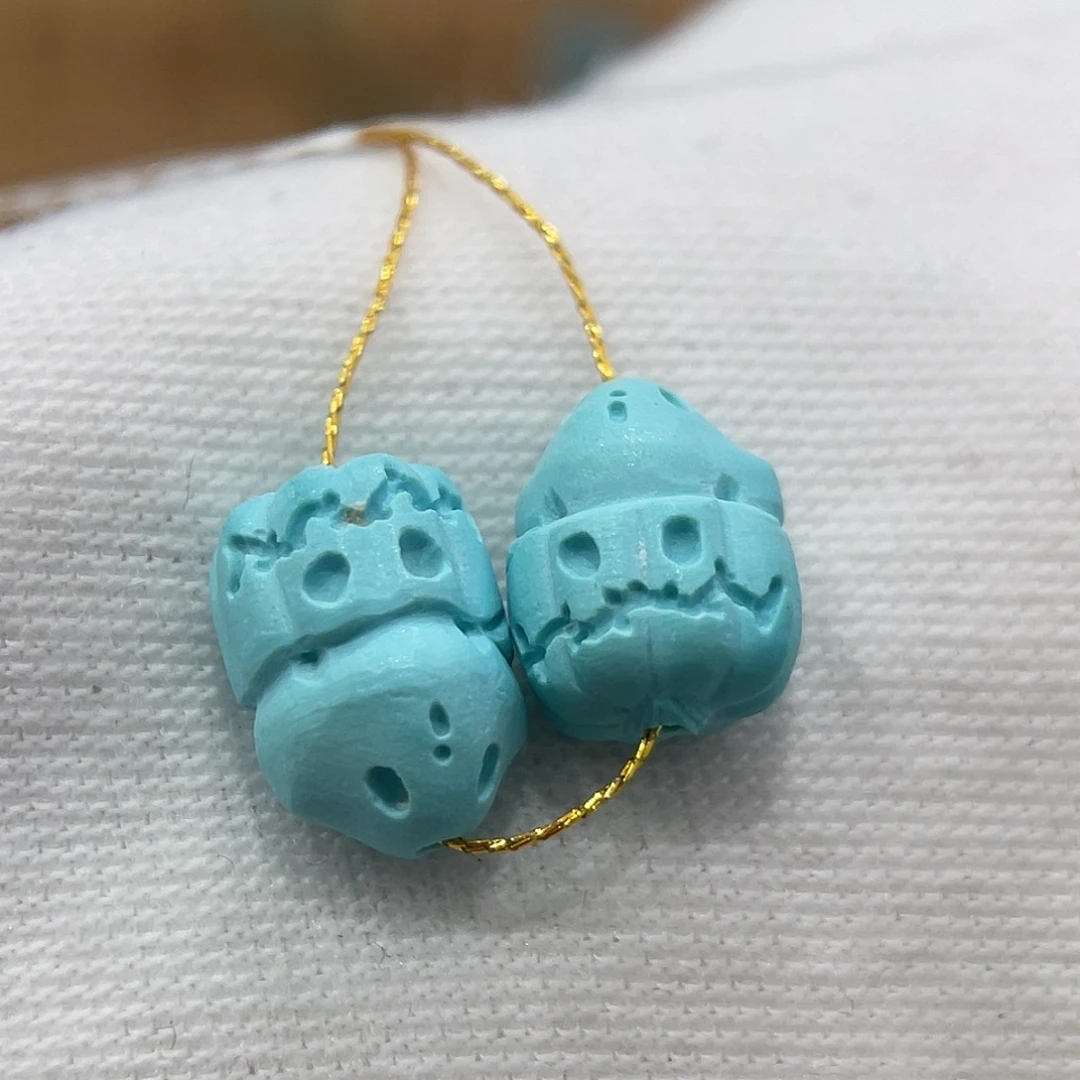 绿松石未镶嵌珠宝奇石