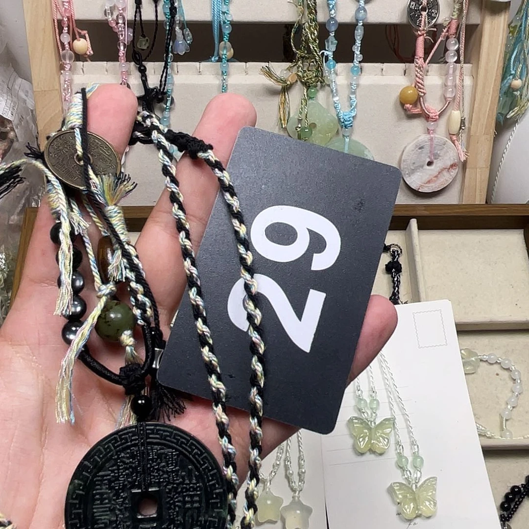 三***e蛇纹石玉合金颈饰