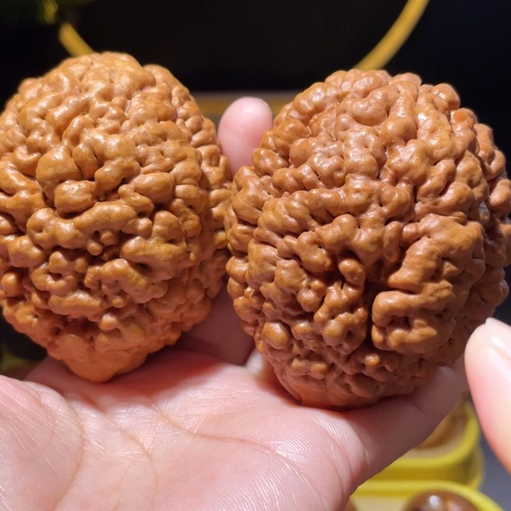 桃核把件疙瘩龙金刚菩提子