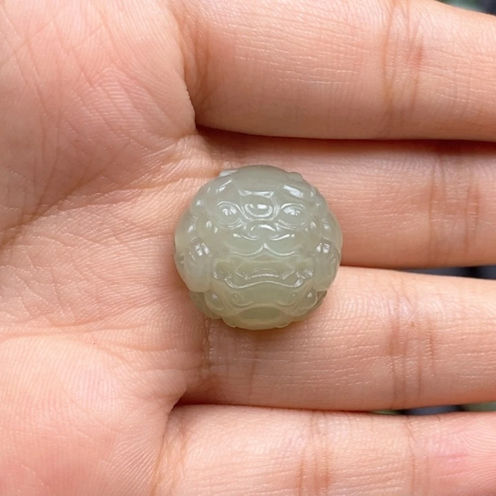和田玉未镶嵌珠宝半成品