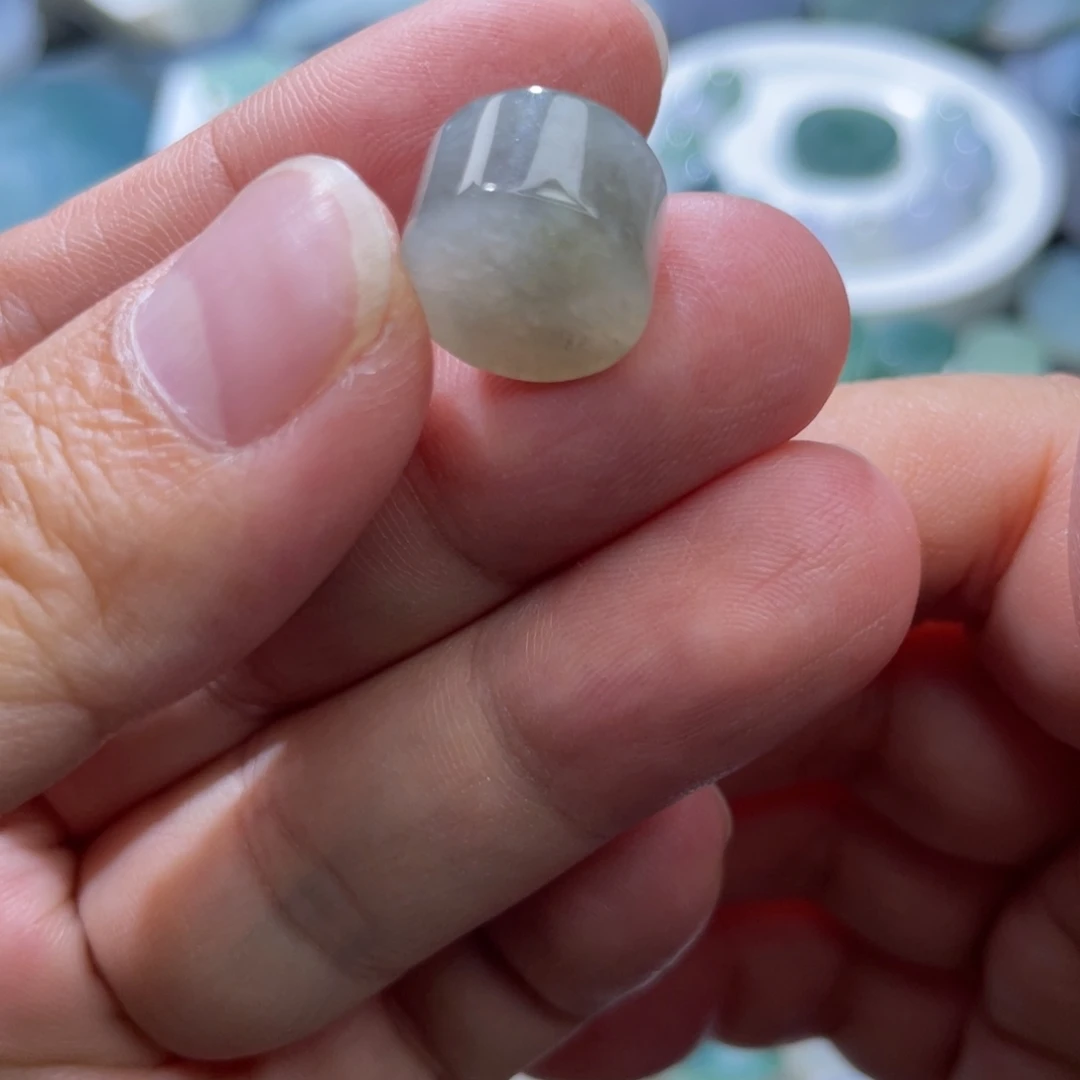 定制翡翠未镶嵌天然翡翠冰咖扁珠