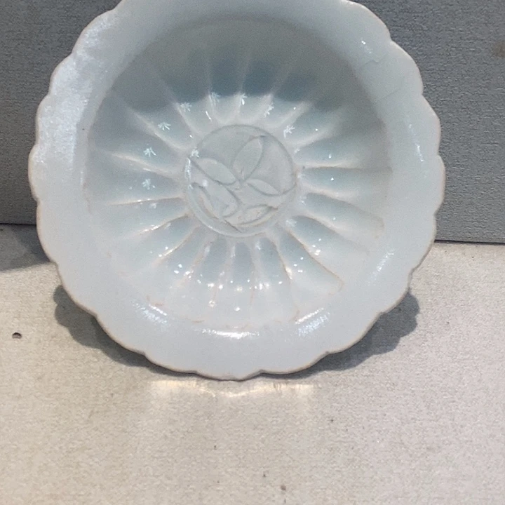 王***海摆件湖田青—青瓷小盏
