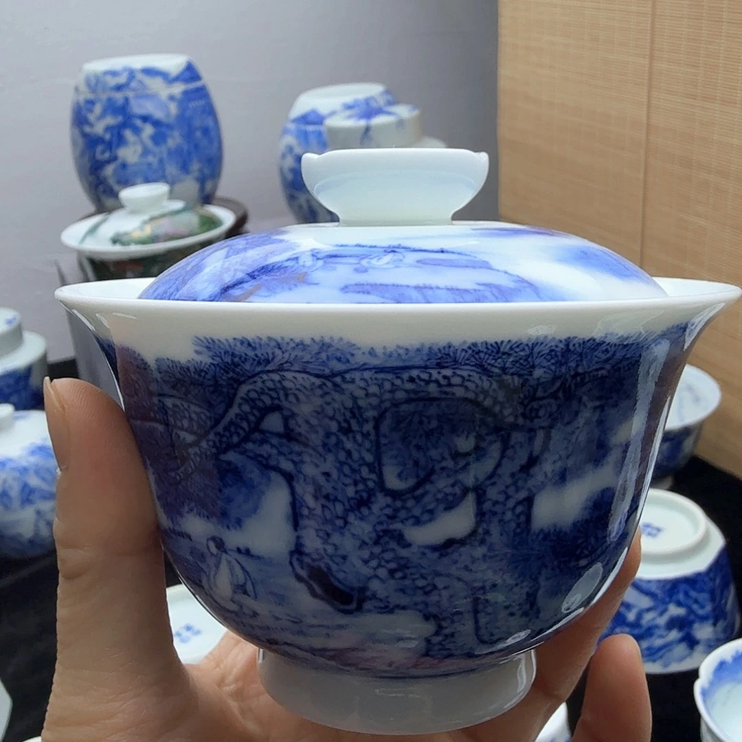 青花山水人物盖碗