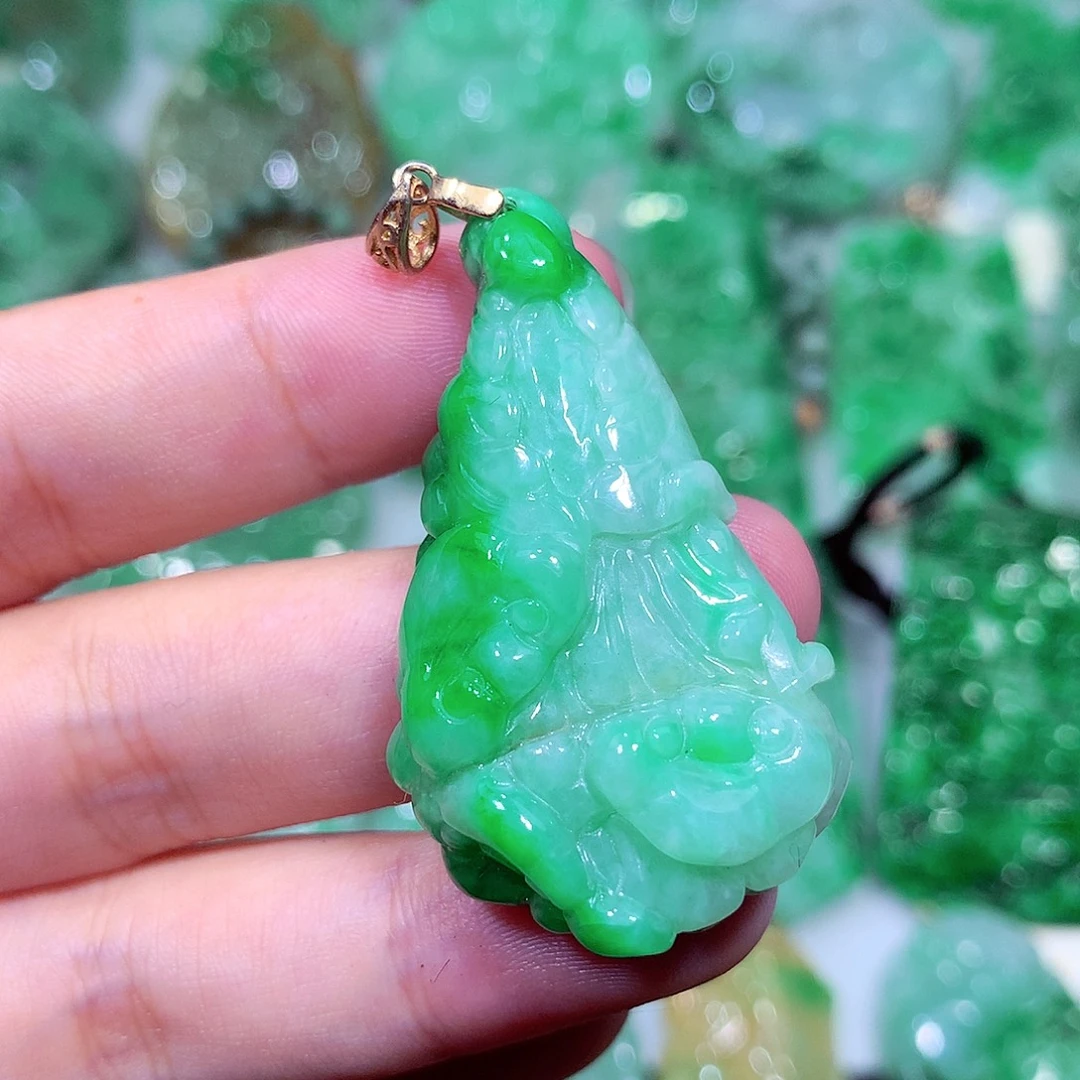 吊坠(不含链)未镶嵌翡翠